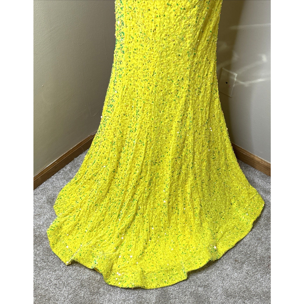 Witness of Love Evening Gown Size 14 Yellow Fully Beaded Sequin V-Neck Formal - Picture 12 of 13